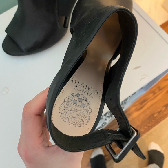VINCE CAMUTO MULE - Picture 3 of 6